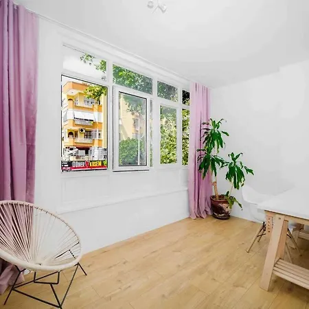 Modernhome Apartment